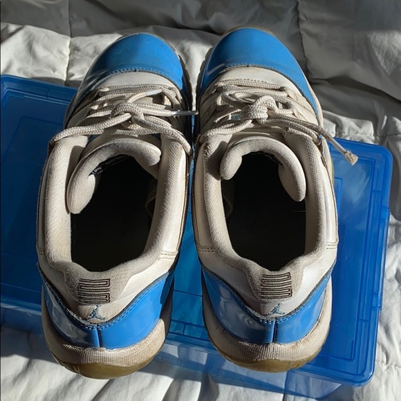 Shoes - Picture 4 of 5